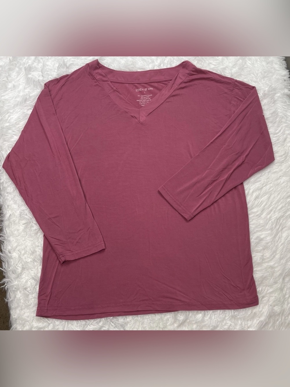 Eden & Om Bamboo Viscose V-Neck Shirt Women's Size L Large Pink Hypoallergenic